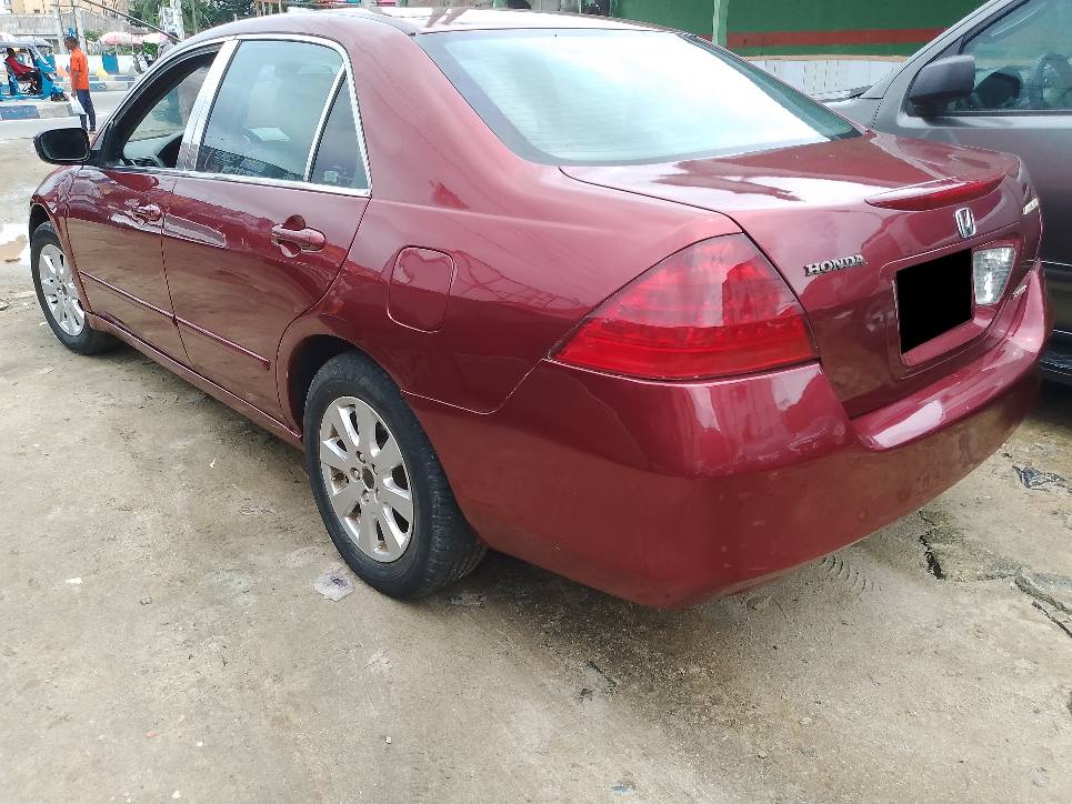 A picture of Honda Accord 2007