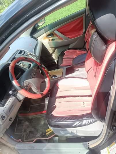 A picture of Distress sound 2008 Toyota Camry V6 buy and drive Ac