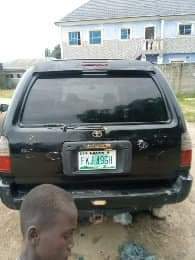 A picture of Toyota 4 Runner 2000 Sound engine and gear 2 3m