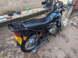 A picture of Pikipiki imetunzwa sana wahi chap njoo na fundi wako ukague