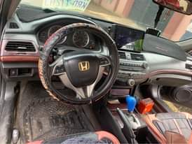 A picture of COUPLE X HONDA ACCORD 08 SINGLE DOOR AMERICAN SPEC