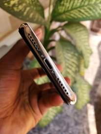 A picture of 78 BH No face No Truetone Factory Unlocked Good as