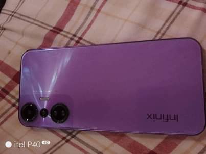 A picture of Infinix hot 20s Christmas promotion 250000 no cracks