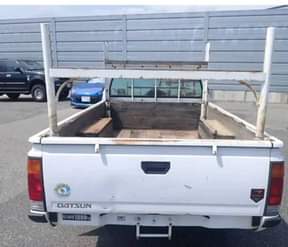 A picture of Tokunbo Toyota Nissan datsun The vehicle price is 1 000