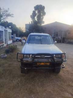 used toyota hilux