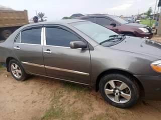 A picture of 06 Corolla