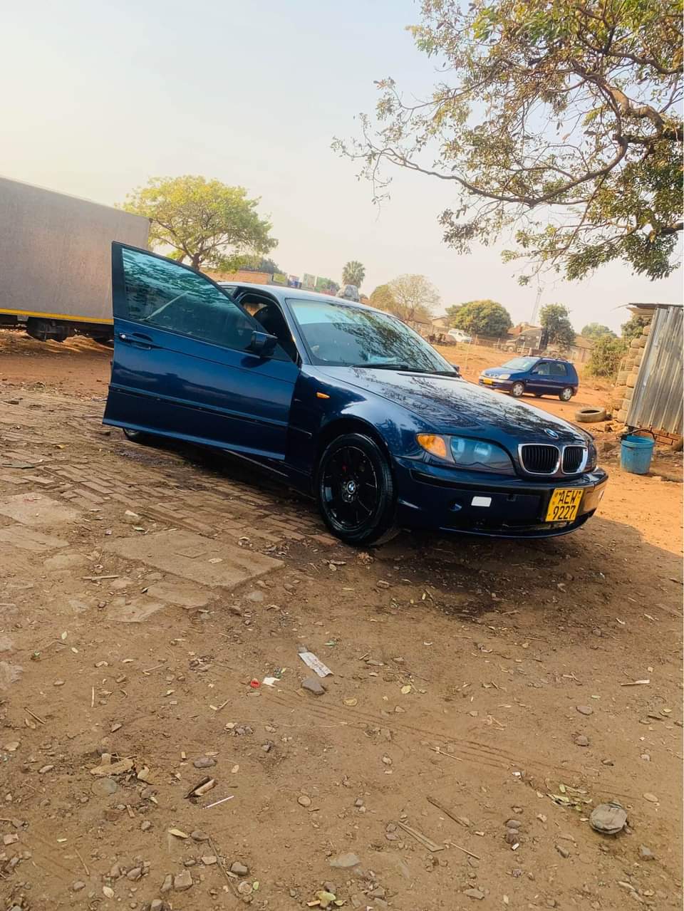 classifieds/cars bmw