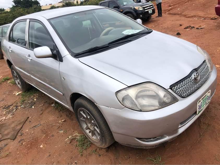 A picture of Neatly Used 2005 Corolla bank Type FOR SALE