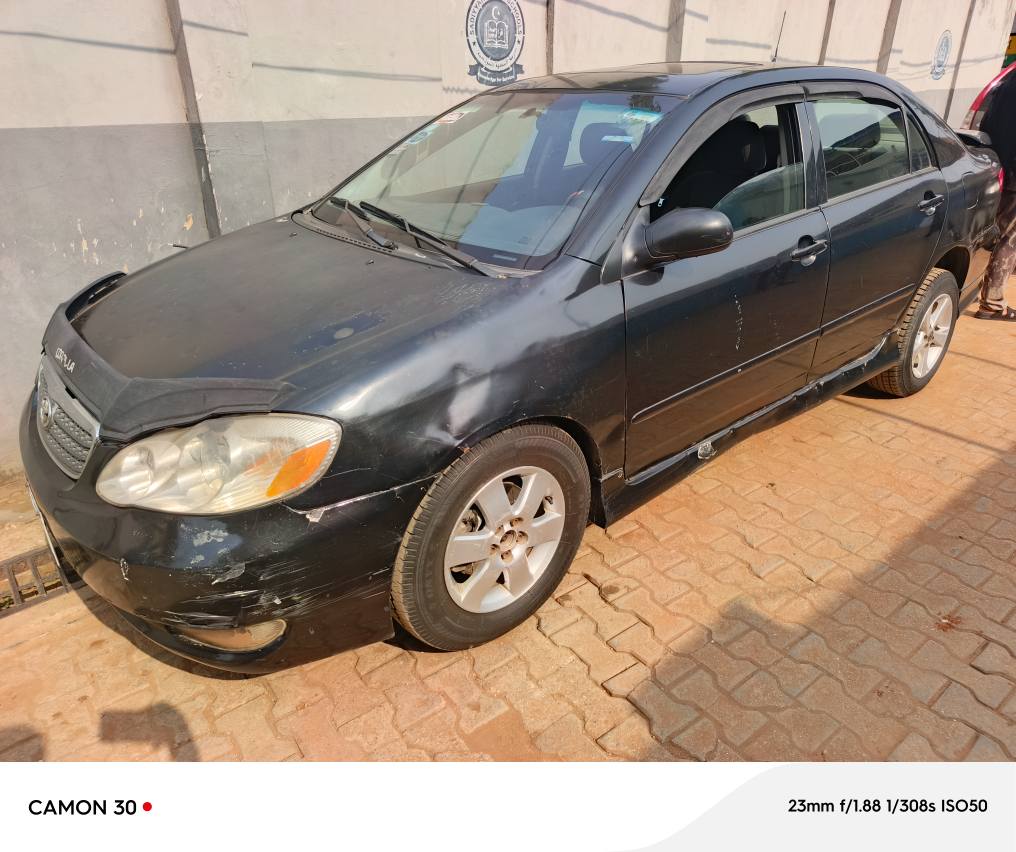 A picture of Toyota Corolla sports 2005