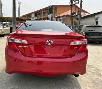 A picture of Toyota Camry 2012
