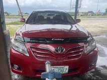 A picture of TOYOTA CAMRY