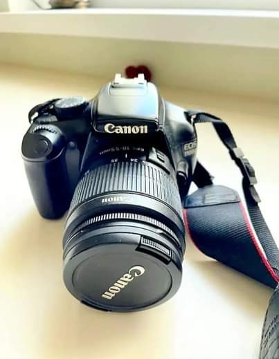 A picture of Canon 1100D