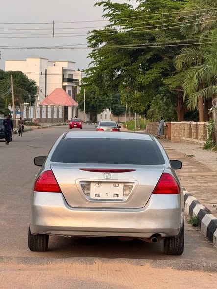 A picture of Honda Accord 2006