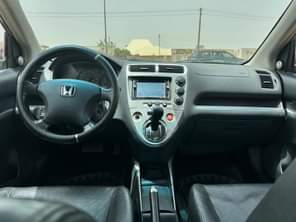 A picture of Few months used Honda civic 2005 model with duty Location