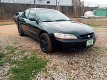 A picture of Clean used Honda accord 2000 model with duty ac working