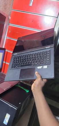 A picture of Lenovo yoga Ram8gb Ssd 128gb i5 4th prosser 1.80ghz Battery