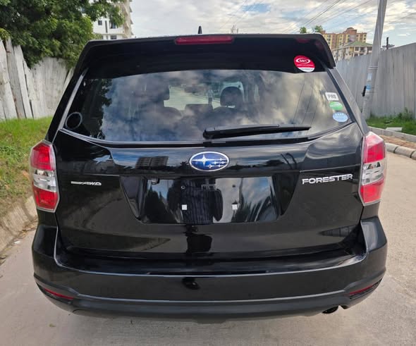A picture of Subaru Forester black