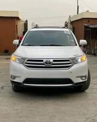 A picture of FOREIGN USED 2012 TOYOTA HIGHLANDER LIMITED Accident Free Sunroof Thumbstart