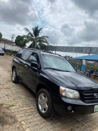 A picture of 2005 Toyota Highlander Limited Edition Highest grade untampered engine gear
