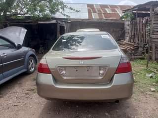 A picture of Honda Accord dc