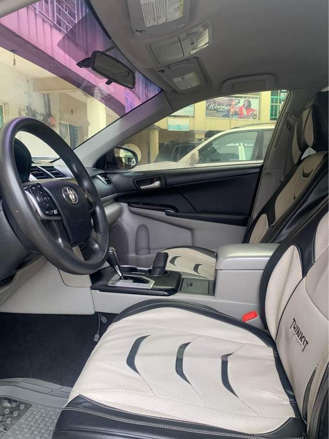 A picture of Toyota Camry 2013
