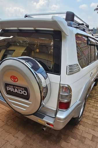 A picture of TX LAND CRUISER UBA PETROL 30M NEEDED NOW 0759262261