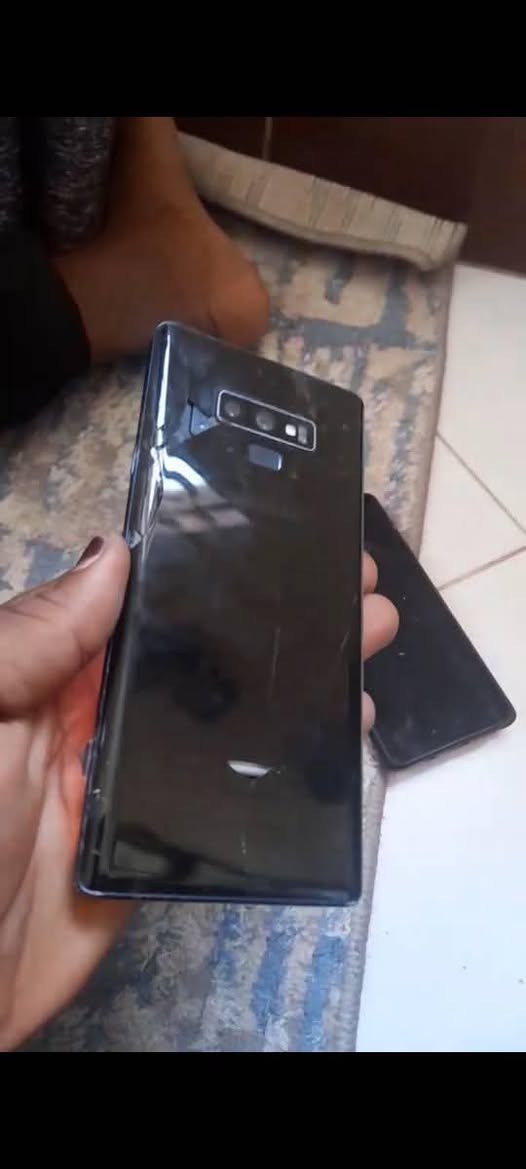 A picture of Samsung note 9 GB 128 Bei 200000