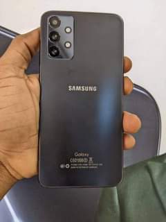 A picture of SAMSUNG A52S