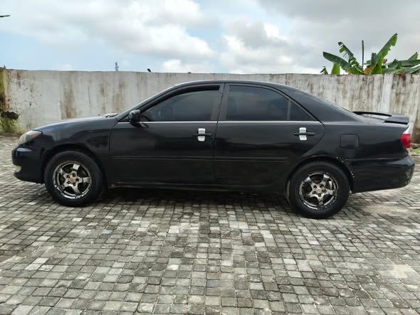 A picture of 2005 Toyota Camry