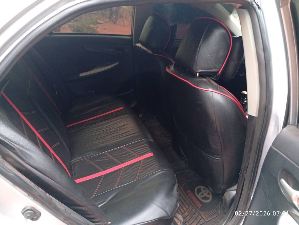 A picture of Toyota Corolla manual transmission