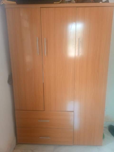 A picture of Distress sale 3 doors wardrobe