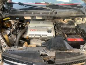 A picture of Toks Standard 2005 Toyota Sienna 3 6M Net LAGOS Absolutely