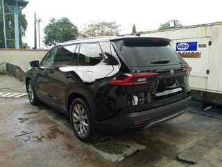 A picture of Brand new 2024 Toyota Highlander