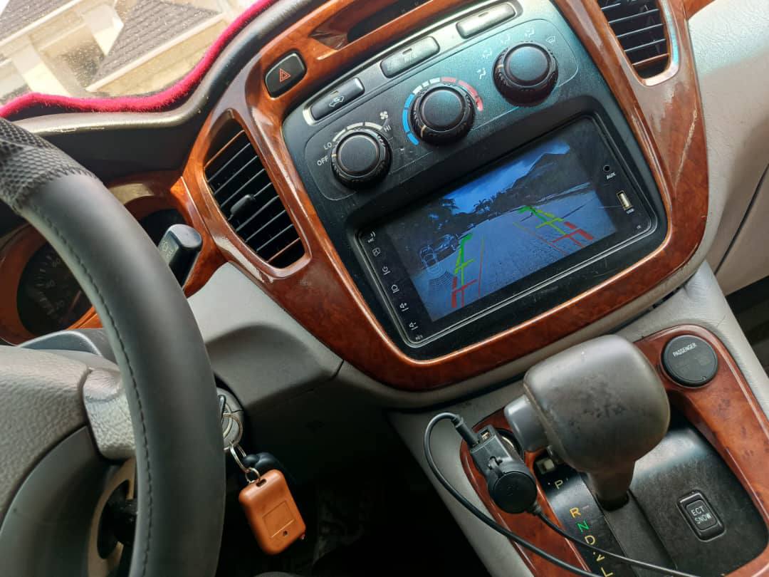 A picture of 06 Highlander