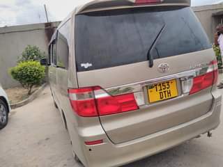 A picture of TOYOTA ALPHARD ENGENE Ndogo 0672847429 WhatsApp