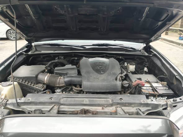 A picture of 2018 TOYOTA TACOMA