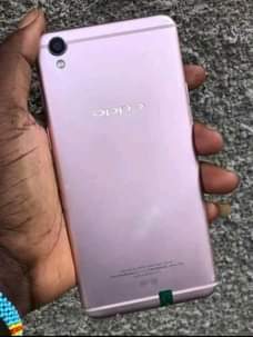 A picture of OPPO R9