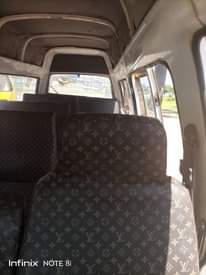 A picture of Nissan caravan iyo unawasha unaondoka Injin diesel Gia manyu 0672032056