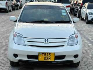 A picture of 2004 Toyota Old model