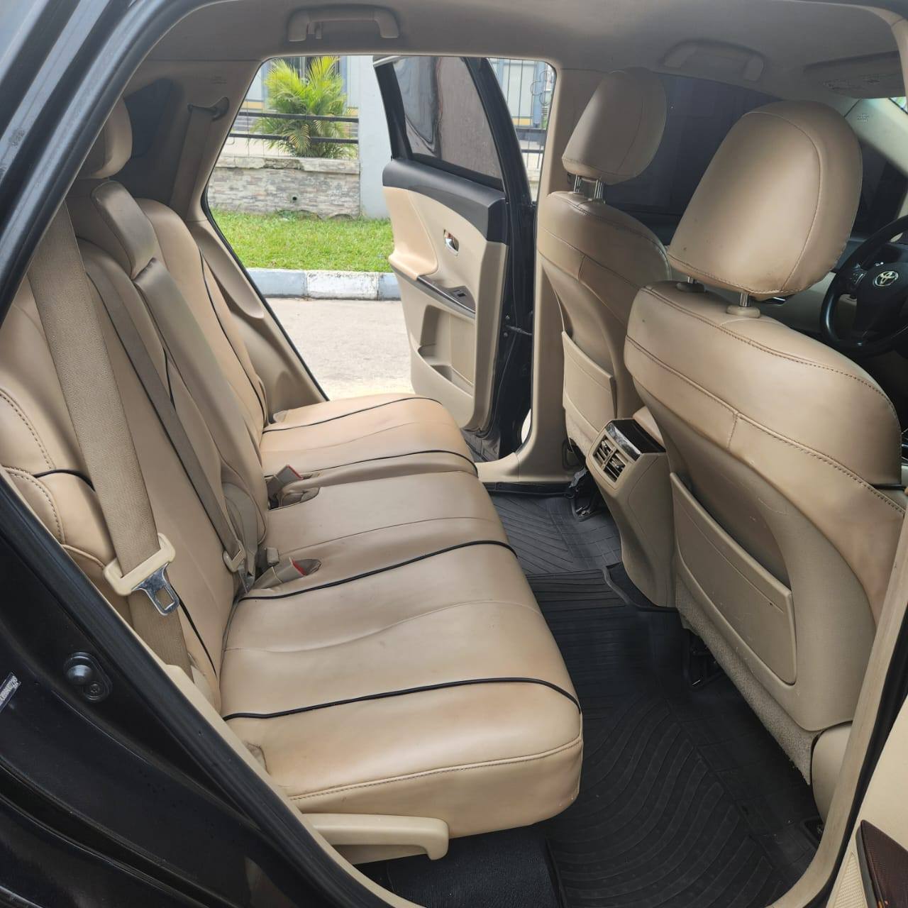 A picture of 2014 Toyota venza
