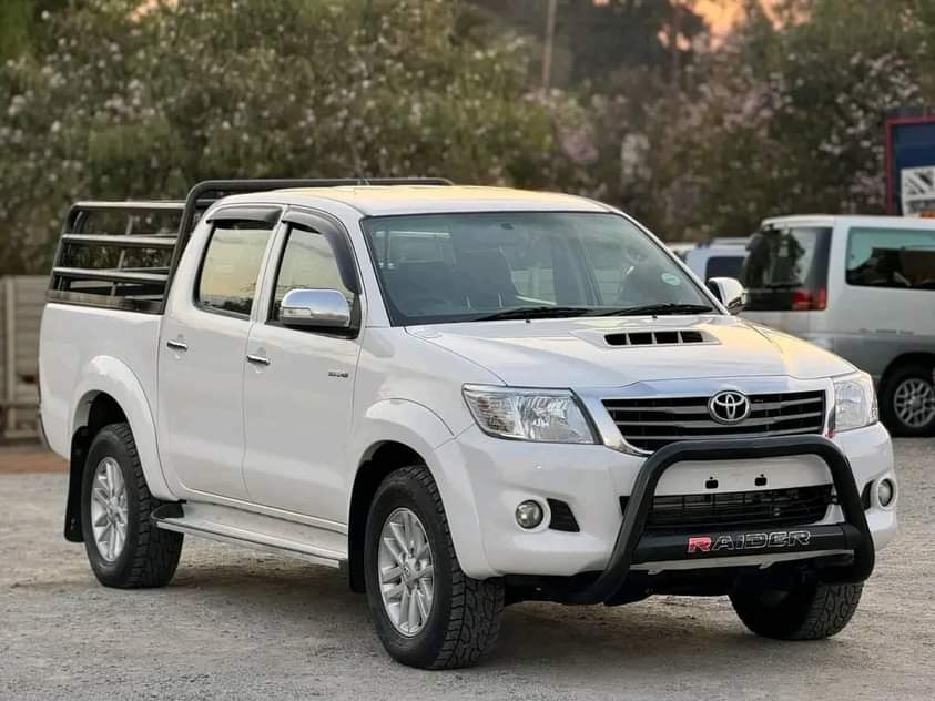 used toyota hilux