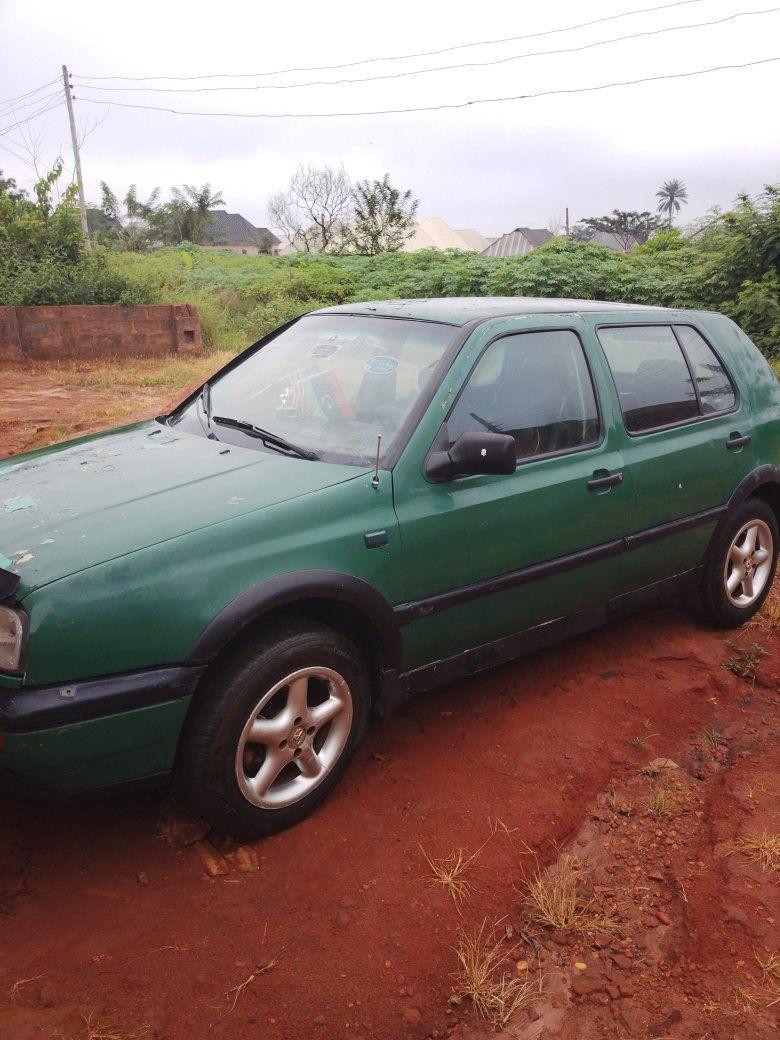 A picture of 2000 Passat 2000