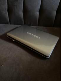 A picture of TOSHIBA SATELLITE
