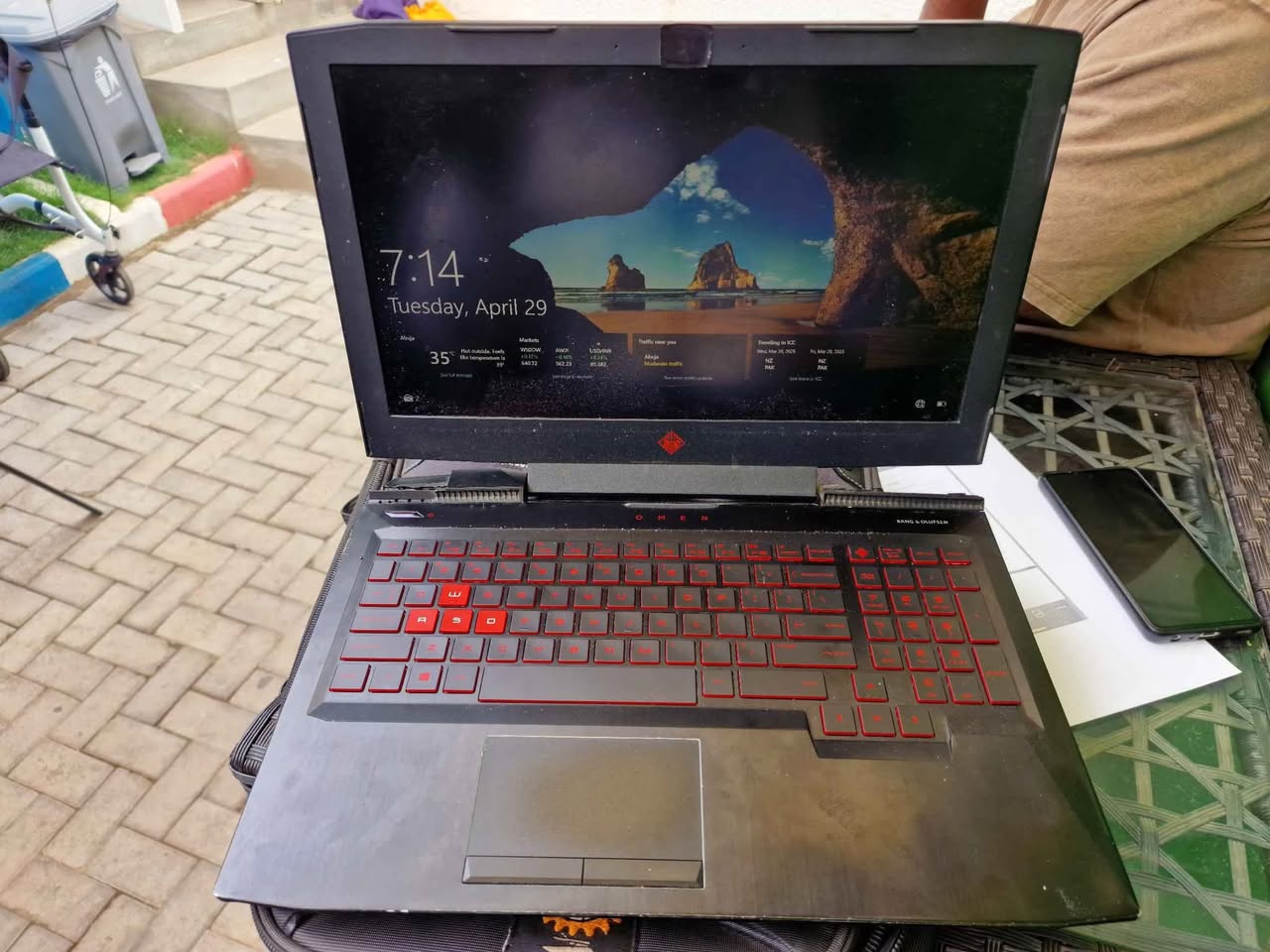 A picture of HP Omen 15 Gaming Laptop