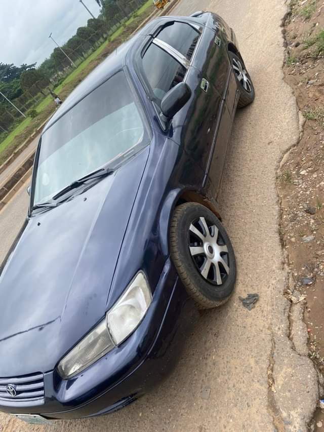 A picture of Toyota Camry nd other s for sell at Ibadan dm
