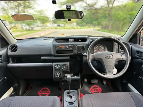 A picture of TOYOTA PROBOX NEW 2016