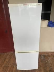 A picture of Friji Fridge