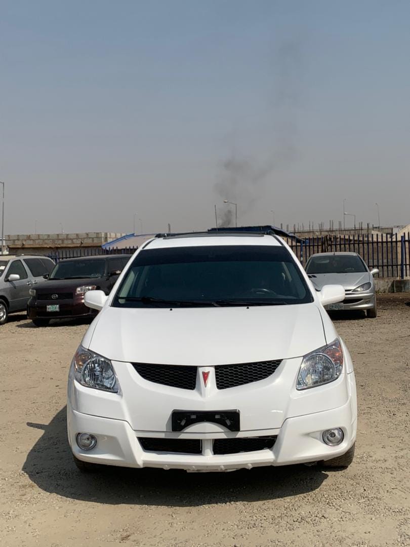 A picture of PONTIAC VIBE