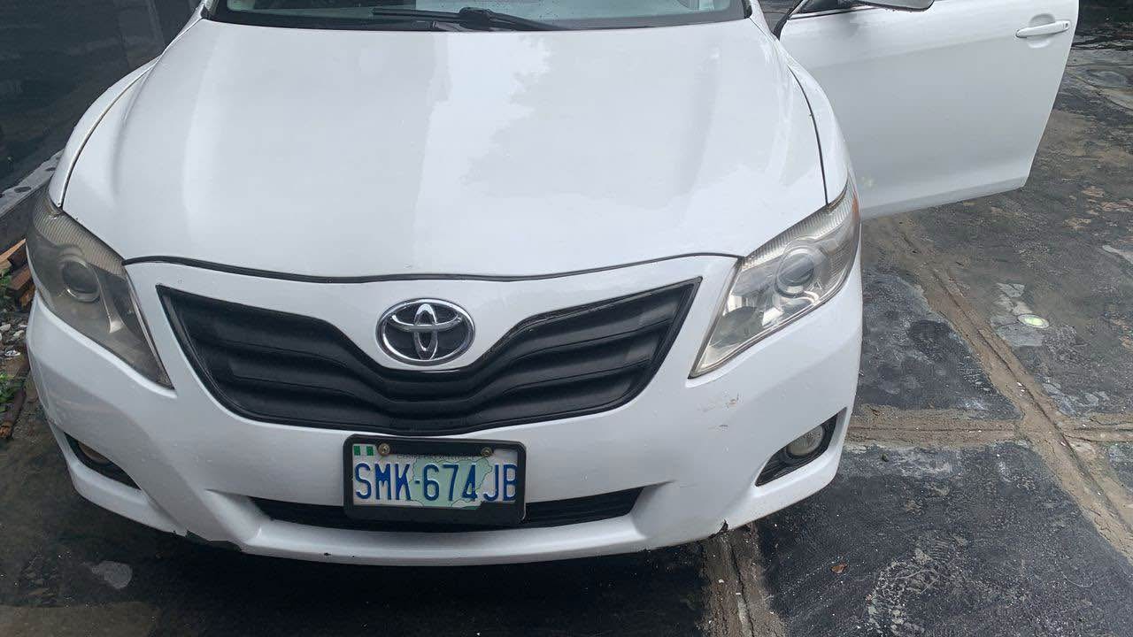 A picture of Toyota Camry 07.