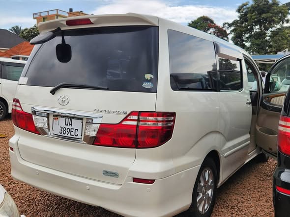 A picture of ALPHARD 2007 MODEL 2 4CC